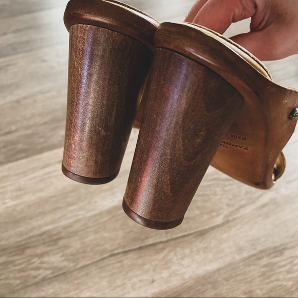 Chunky Banfi Zambrelli Heels - Picture 5 of 9